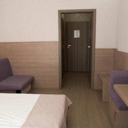 Mini Elegant Otel Kiev Dış mekan fotoğraf