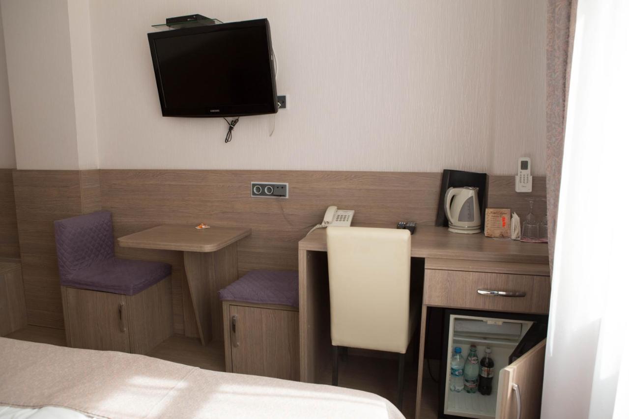 Mini Elegant Otel Kiev Dış mekan fotoğraf