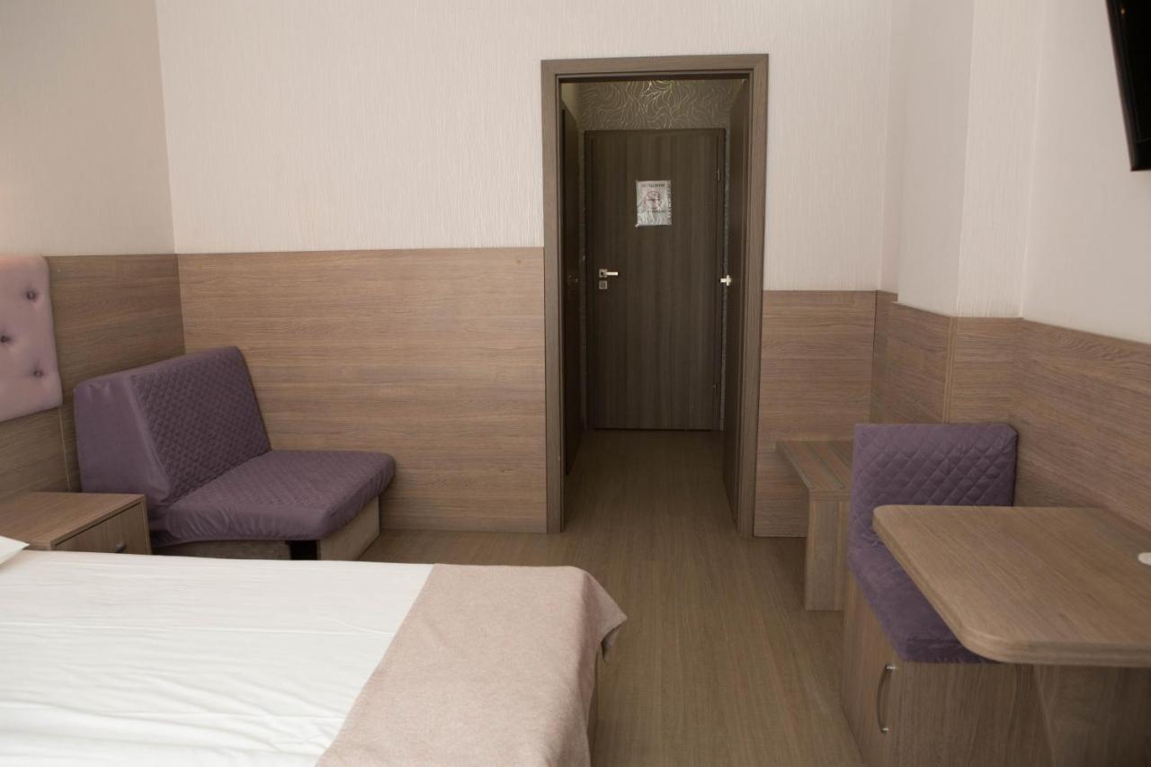 Mini Elegant Otel Kiev Dış mekan fotoğraf