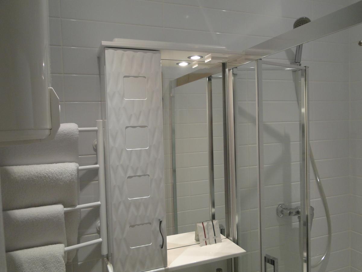 Mini Elegant Otel Kiev Dış mekan fotoğraf