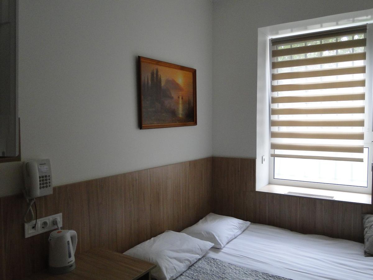 Mini Elegant Otel Kiev Dış mekan fotoğraf