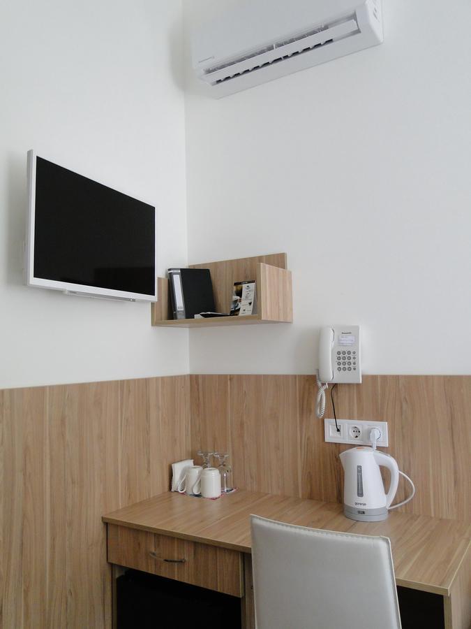 Mini Elegant Otel Kiev Dış mekan fotoğraf