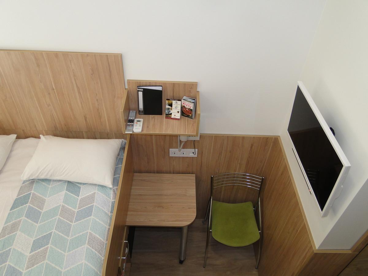 Mini Elegant Otel Kiev Dış mekan fotoğraf